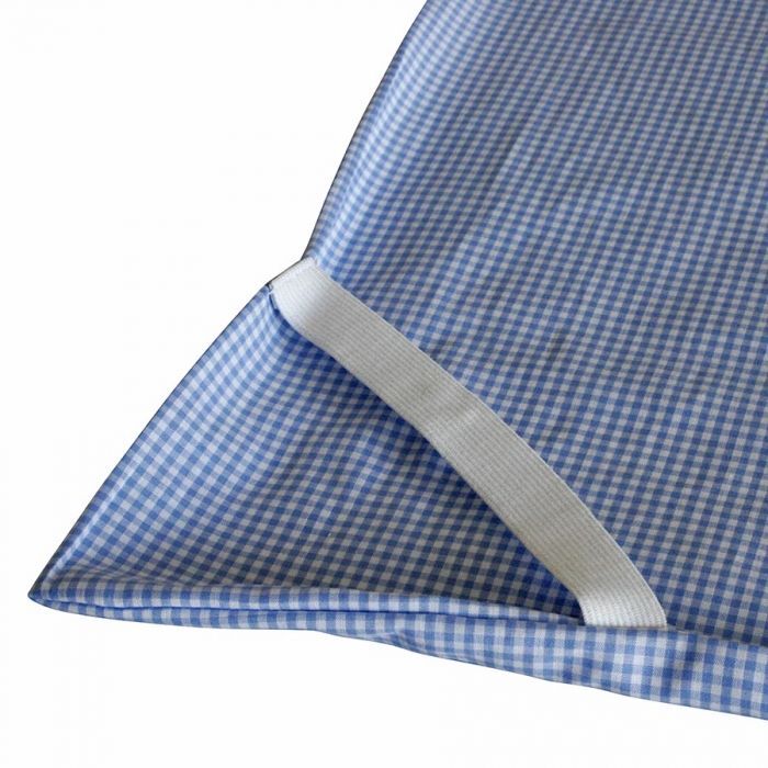 Esermpio sacco a pelo leggero con elastico negli angoli